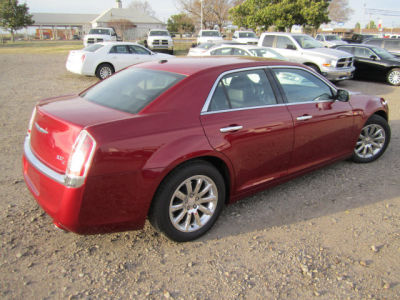2012 Chrysler 300C  Base