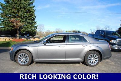 2011 Chrysler 300C  Base