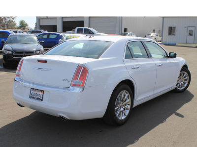 2012 Chrysler 300C  Base