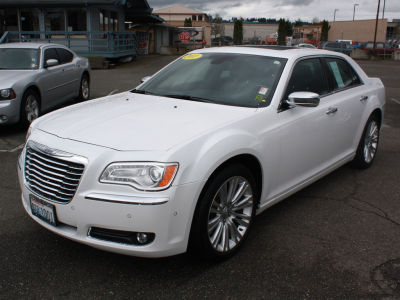 2011 Chrysler 300C Base