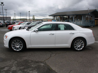 2011 Chrysler 300C  Base