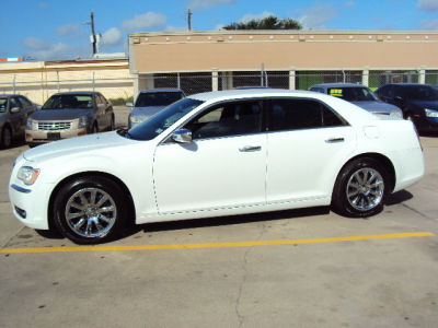 2012 Chrysler 300C  Base