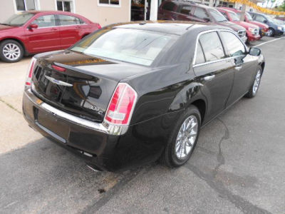 2011 Chrysler 300C  Base