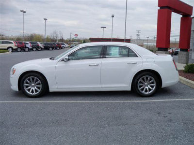 2012 Chrysler 300C  Base