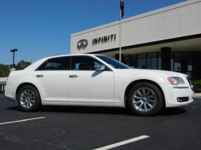 2012 Chrysler 300C  Base