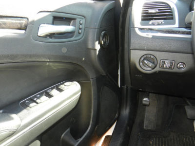2012 Chrysler 300C  Base
