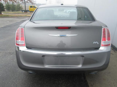 2012 Chrysler 300C  Base