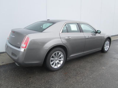 2012 Chrysler 300C  Base