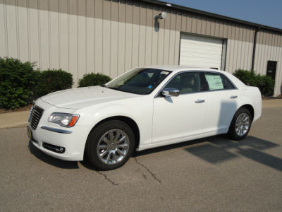 2011 Chrysler 300C  Base