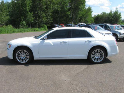 2011 Chrysler 300C  Base