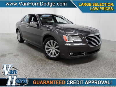 2013 Chrysler 300C  Base