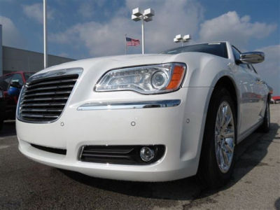 2011 Chrysler 300C  Base