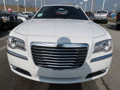 2011 Chrysler 300C  Base