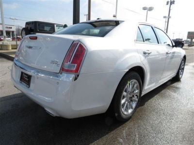 2011 Chrysler 300C  Base