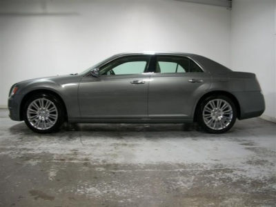 2011 Chrysler 300C  Base