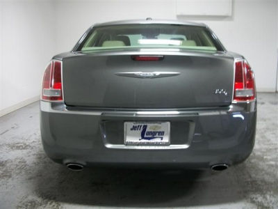 2011 Chrysler 300C  Base