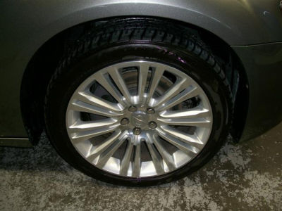 2011 Chrysler 300C  Base