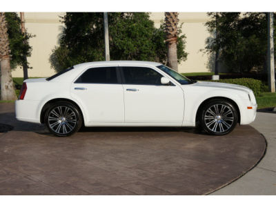 2010 Chrysler 300C  300S