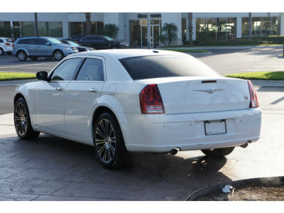 2010 Chrysler 300C  300S