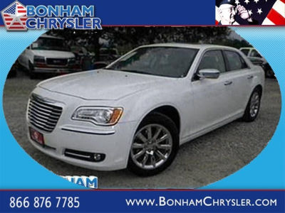 2011 Chrysler 300C  Base