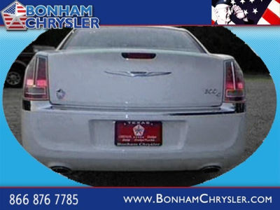 2011 Chrysler 300C  Base