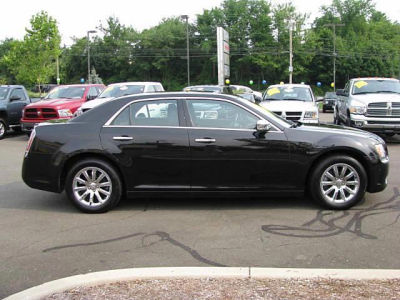 2011 Chrysler 300C  Base
