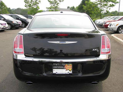 2011 Chrysler 300C  Base