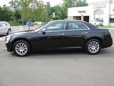 2011 Chrysler 300C  Base