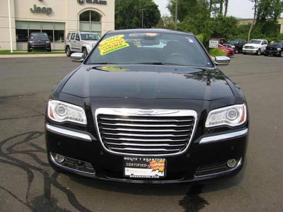 2011 Chrysler 300C  Base