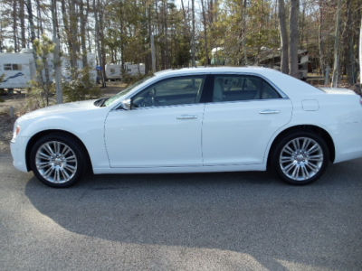 2011 Chrysler 300C  Base