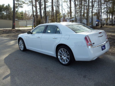 2011 Chrysler 300C  Base