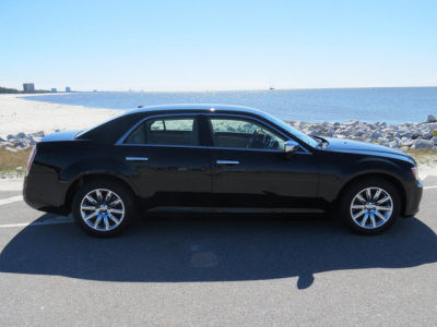 2012 Chrysler 300C  Base