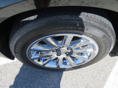2012 Chrysler 300C  Base