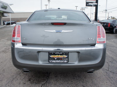 2011 Chrysler 300C  Base