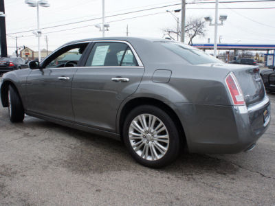 2011 Chrysler 300C  Base