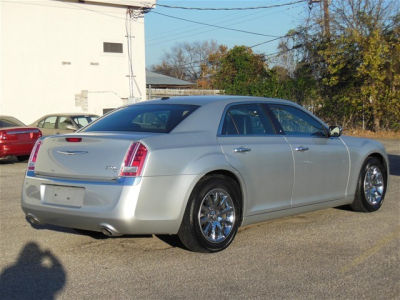 2012 Chrysler 300C  Base
