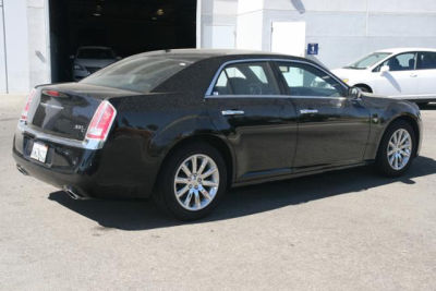 2013 Chrysler 300C  Base