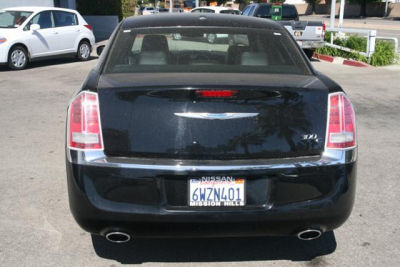 2013 Chrysler 300C  Base