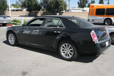 2013 Chrysler 300C  Base