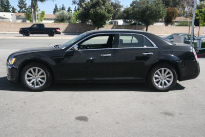 2013 Chrysler 300C  Base
