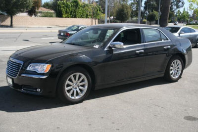 2013 Chrysler 300C  Base