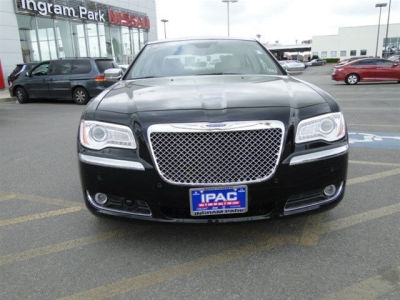 2011 Chrysler 300C  Base
