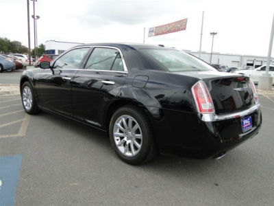 2011 Chrysler 300C  Base