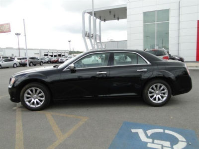 2011 Chrysler 300C  Base