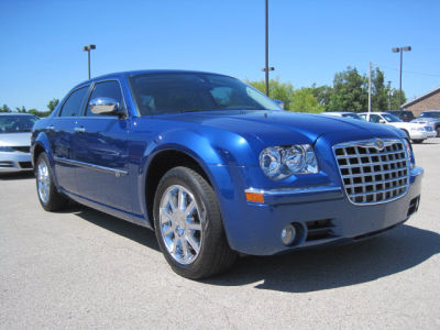 2010 Chrysler 300C  Base