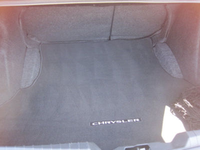 2010 Chrysler 300C  Base