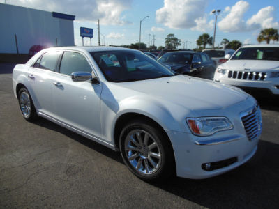 2011 Chrysler 300C  Base