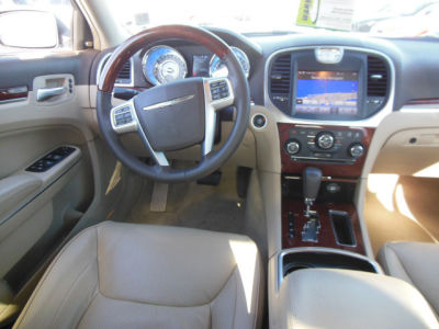 2011 Chrysler 300C  Base