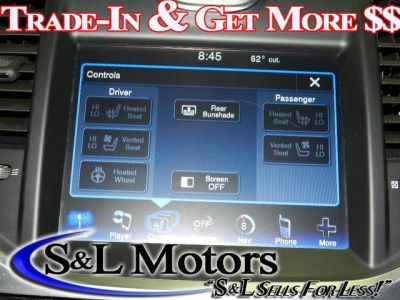 2013 Chrysler 300C  Base