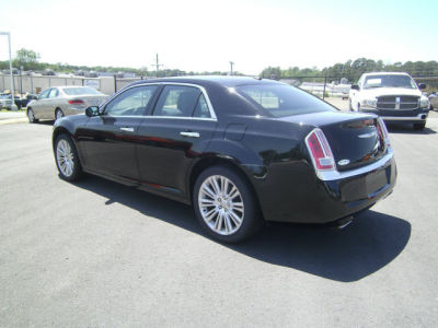 2011 Chrysler 300C  Base
